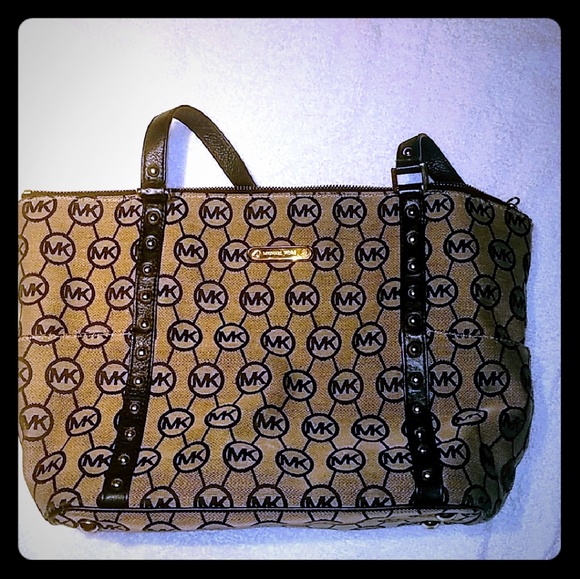 Michael Kors Handbags - Michael Kors Light Dark Brown MK Shoulder Bag Stud